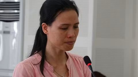 Minh làm giả giấy tờ giúp Phương lừa đảo cũng lãnh án 