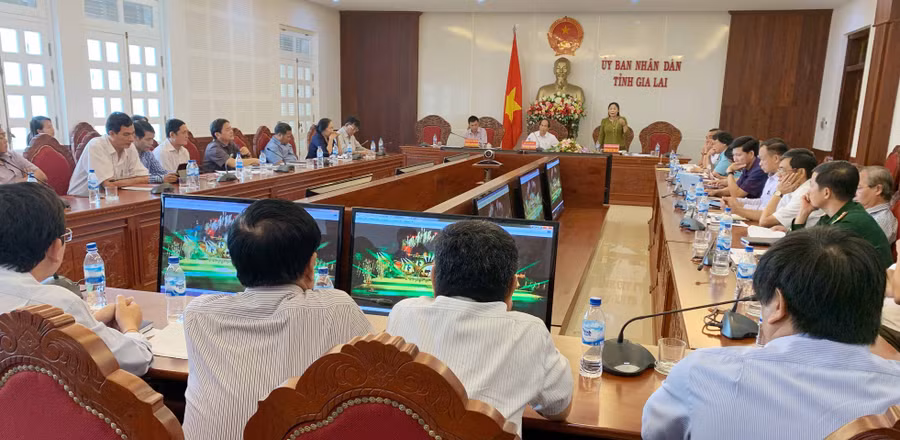 Quang cảnh cuộc họp. Ảnh: Hoàng Ngọc