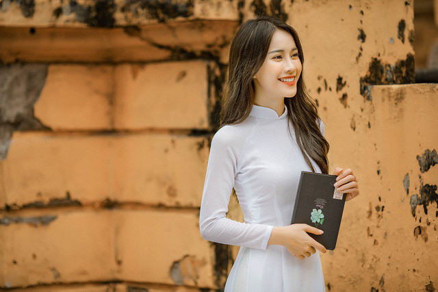 Sau 2 năm giành giải, Mai Phương giờ đây đã là sinh viên năm cuối của trường. Nhờ những danh hiệu nhan sắc đã mang lại cho Phương nhiều thuận lợi trong công việc và trải nghiệm bản thân. Sau 2 năm giành giải, Mai Phương giờ đây đã là sinh viên năm cuối của trường. Nhờ những danh hiệu nhan sắc đã mang lại cho Phương nhiều thuận lợi trong công việc và trải nghiệm bản thân.