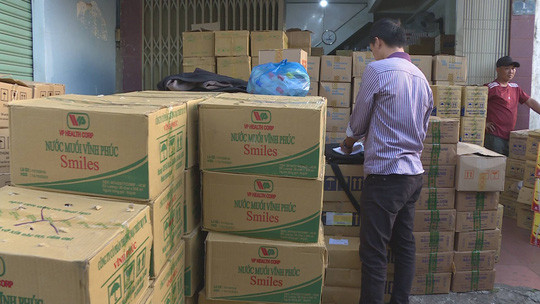 Tại thời điểm kiểm tra, bà Nguyễn Thị Kim Cúc không xuất trình được hóa đơn chứng từ của hàng ngàn sản phẩm thuốc tây, dịch truyền, vật tư y tế