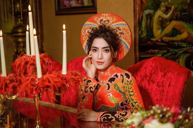 Cũng vì bê bối đó mà danh tiếng Pinky Savika bị giảm sút so với trước đây. Mặc dù vậy, cô cũng trở lại được với phim ảnh và tiếp tục theo đuổi đam mê.