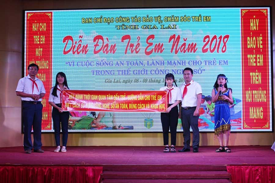  Thông điệp mà các em học sinh gửi đến diễn đàn. Ảnh: P.L