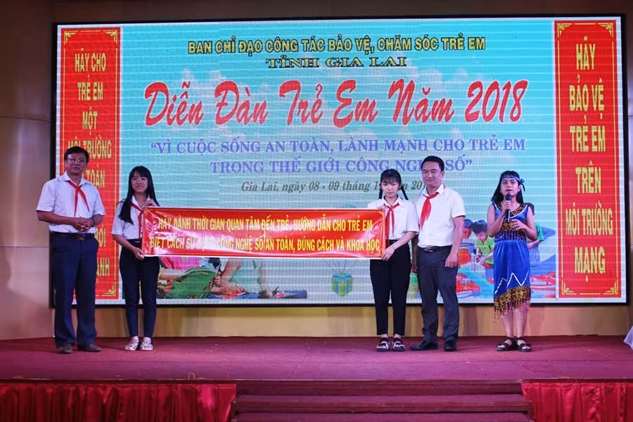  Thông điệp mà các em học sinh gửi đến diễn đàn. Ảnh: P.L