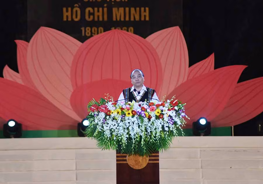 Đồng chí Nguyễn Xuân Phúc-Ủy viên Bộ Chính trị, Thủ tướng Chính phủ nước Cộng hòa XHCN Việt Nam phát biểu. Ảnh: Đ.T