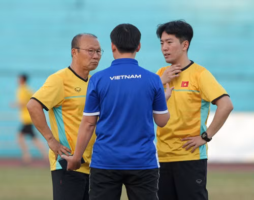 Thành công của đội tuyển Việt Nam sẽ phụ thuộc vào sự lèo lái của thầy Park