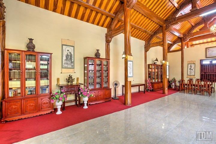 Thư phòng trong chùa