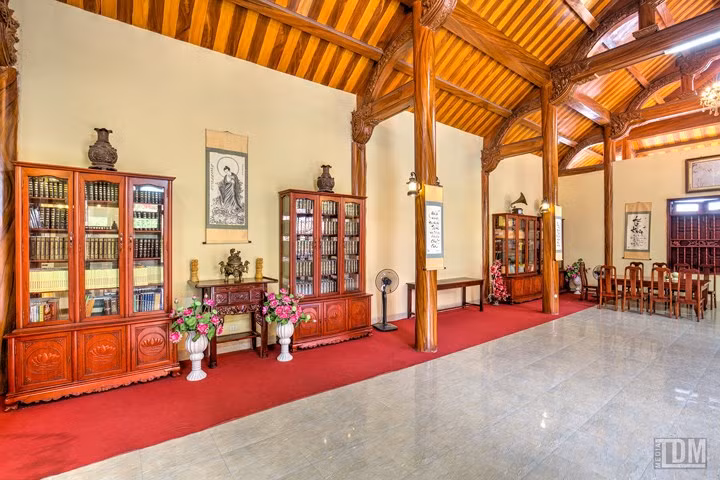 Thư phòng trong chùa