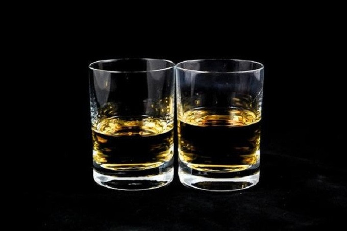 Rượu hoặc đồ uống có cồn và có đường đều không tốt cho người bị huyết áp cao. Rượu hoặc đồ uống có cồn và có đường đều không tốt cho người bị huyết áp cao.