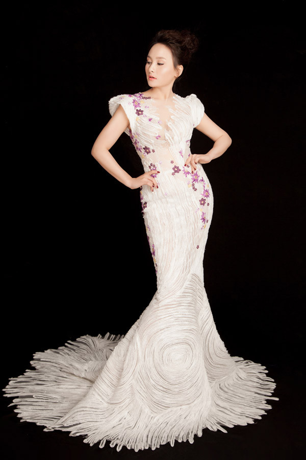 Diễn viên tiết lộ đã giảm được 4kg nhờ chăm chỉ gập bụng ở nhà, hạn chế ăn tinh bột và những món chứa nhiều chất béo. Thi thoảng cô cũng đến phòng tập gym Diễn viên tiết lộ đã giảm được 4kg nhờ chăm chỉ gập bụng ở nhà, hạn chế ăn tinh bột và những món chứa nhiều chất béo. Thi thoảng cô cũng đến phòng tập gym