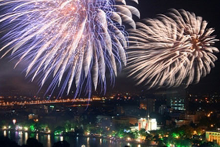 Các địa phương trên cả nước đón chào năm mới 2011 ảnh 1