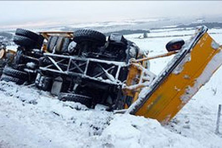 Châu Âu điêu đứng vì tuyết và lũ lụt ảnh 1