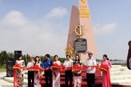 Khánh thành Bến tiếp nhận vũ khí Cồn Tàu.