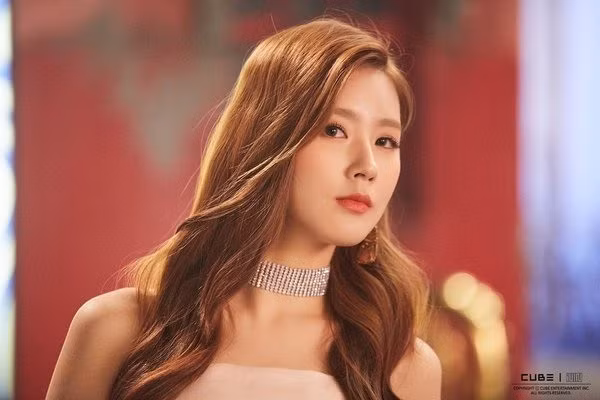 Người hâm mộ mong rằng Mi Yeon sẽ được công ty chủ quản chú trọng hơn nữa để danh tiếng được đúng với nhan sắc và năng lực của người đẹp. Ảnh: CUBE. 