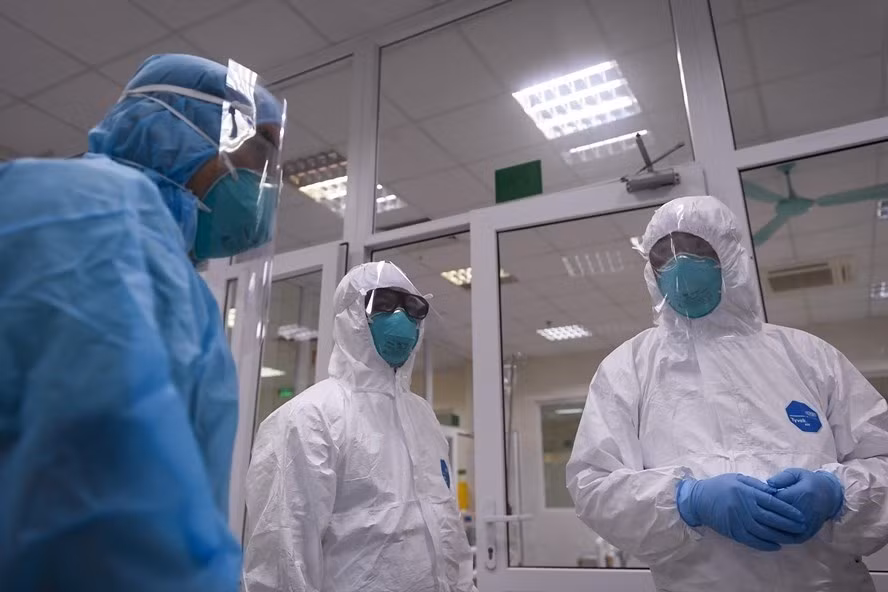 Bộ Y tế thường xuyên tổ chức hội chẩn nhằm đưa ra hướng điều trị tốt nhất để cứu sống bệnh nhân 91 (ảnh minh họa). Ảnh: Bộ Y tế cung cấp