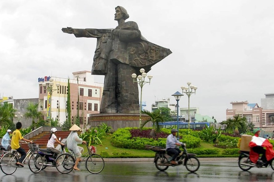  Tượng Mẹ dũng sĩ Thanh Khê của tác giả Phạm Văn Hạng tại TP.Đà Nẵng. Ảnh: Thanh Hải