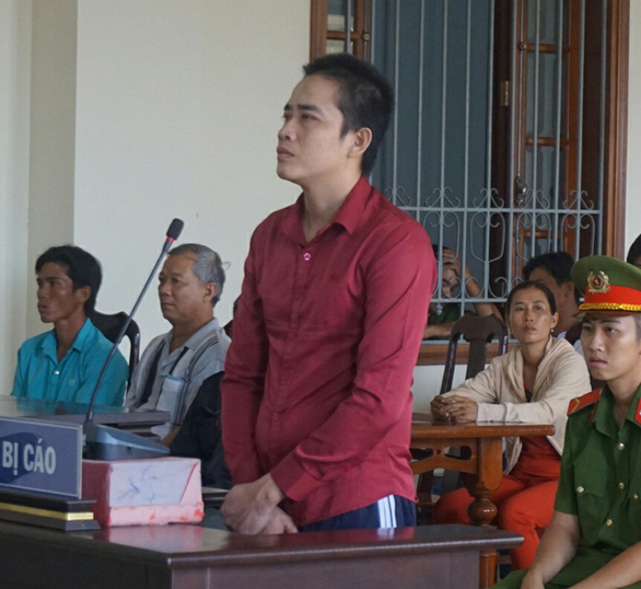 Bị cáo Phạm Văn Tho Em tại tòa - Ảnh: LAN NGỌC Bị cáo Phạm Văn Tho Em tại tòa - Ảnh: LAN NGỌC