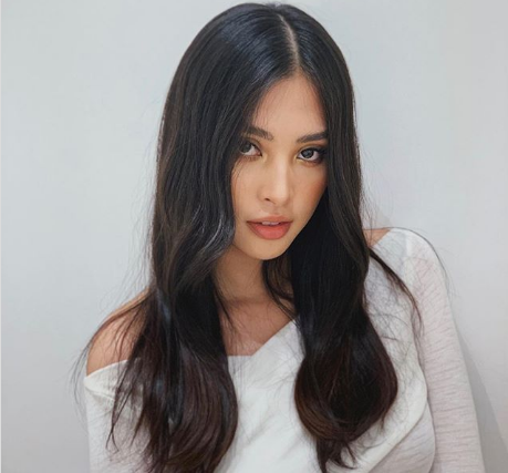 Từ phong cách thời trang giản dị và nữ tính, Chi Pu 