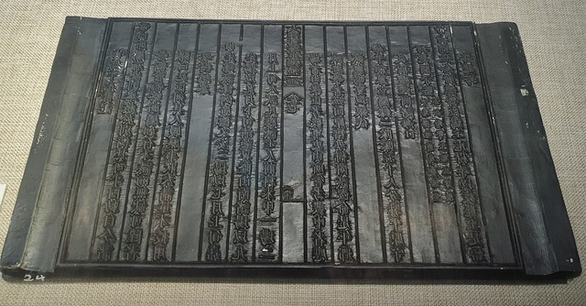  Một bản mộc thời vua Gia Long - Ảnh: PHƯỚC TUẦN