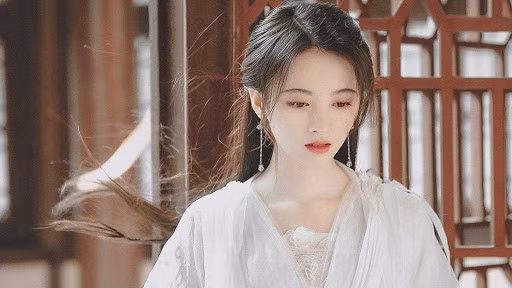 Cúc Tịnh Y. Ảnh: Weibo