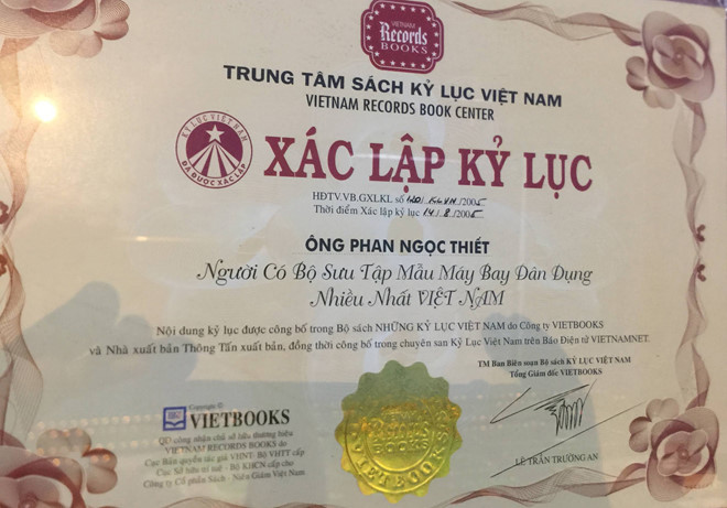 Bằng xác lập kỷ lục “người có bộ sưu tập mẫu máy bay dân dụng nhiều nhất VN”