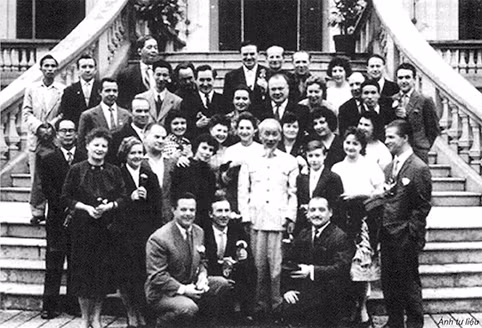 Chủ tịch Hồ Chí Minh luôn được bạn bè quốc tế yêu mến và kính phục (ảnh tư liệu). Chủ tịch Hồ Chí Minh luôn được bạn bè quốc tế yêu mến và kính phục (ảnh tư liệu).