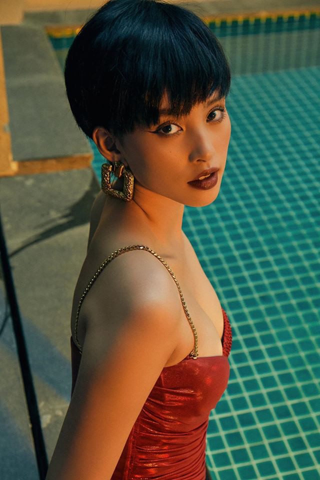 Cận gương mặt xinh đẹp không tỳ vết của Hoa hậu Trần Tiểu Vy khi 