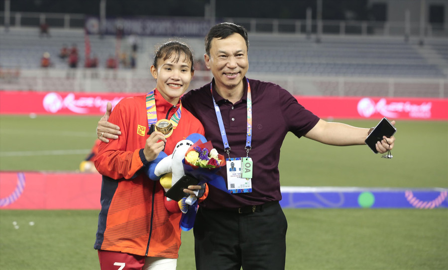 Chương Thị Kiều được xem là người hùng của tuyển nữ Việt Nam tại SEA Games 30 với lối chơi quả cảm. Ảnh: T.L