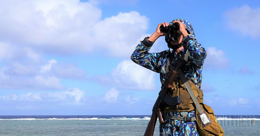 Chiến sĩ lữ đoàn phòng thủ đảo 146, Vùng 4 hải quân thực hiện nghiêm chế độ trực canh - sẵn sàng chiến đấu tại các khu vực trọng yếu - Ảnh: Mai Thanh Hải