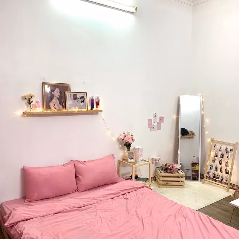 Góc phòng trở nên xinh xắn hơn.