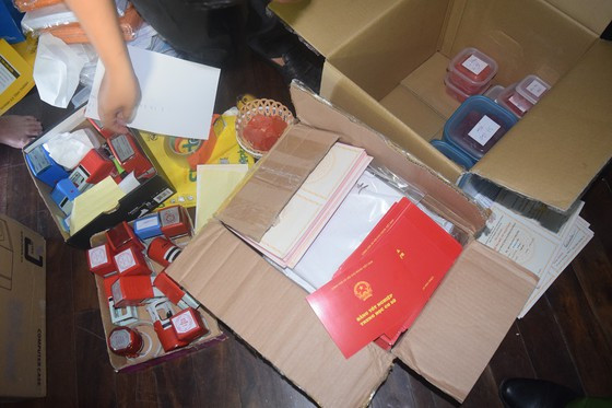 Tang vật liên quan trong vụ án