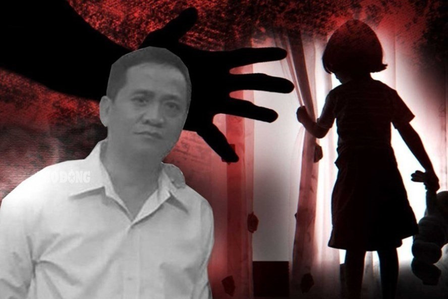 Nguyễn Tiến Dũng - cựu nhân viên Trung tâm Hỗ trợ xã hội TPHCM chuẩn bị hầu toà. Ảnh: Hà Phương. Nguyễn Tiến Dũng - cựu nhân viên Trung tâm Hỗ trợ xã hội TPHCM chuẩn bị hầu toà. Ảnh: Hà Phương.