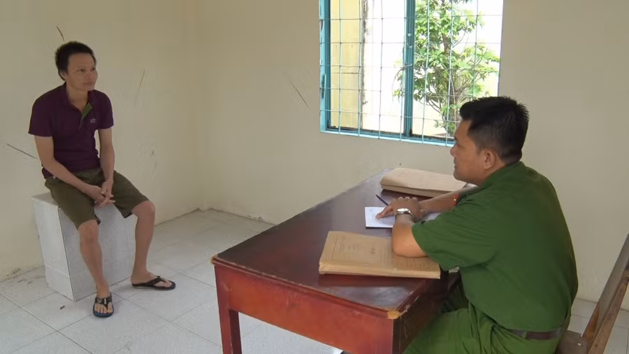 Đối tượng Nguyễn Văn Thanh tại Công an TP Rạch Giá Đối tượng Nguyễn Văn Thanh tại Công an TP Rạch Giá