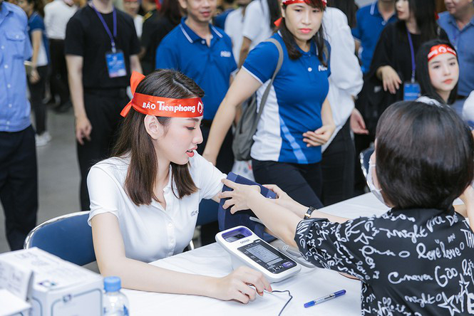 Được biết toàn bộ lượng máu được hiến tặng từ chương trình “Trao giọt máu đỏ, gieo hy vọng xanh” sẽ được chuyển đến Bệnh viện Quân Y 175 để tiếp tục điều trị cho các bệnh nhân cần máu.