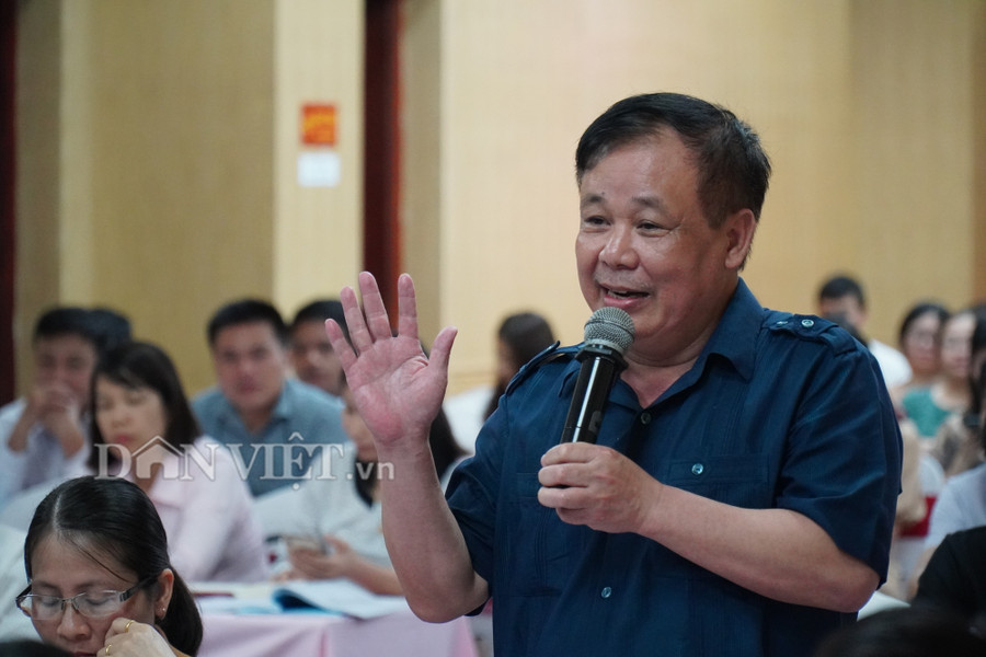 Ông Phạm Bá Uyên, Chi cục trưởng Chi cục Chăn nuôi - Thú y tỉnh Lào Cai lo lắng sẽ bị kỷ luật nếu không thông qua được quy định cấm chăn nuôi trong nội thành, nội thị và chính sách hỗ trợ kèm theo.