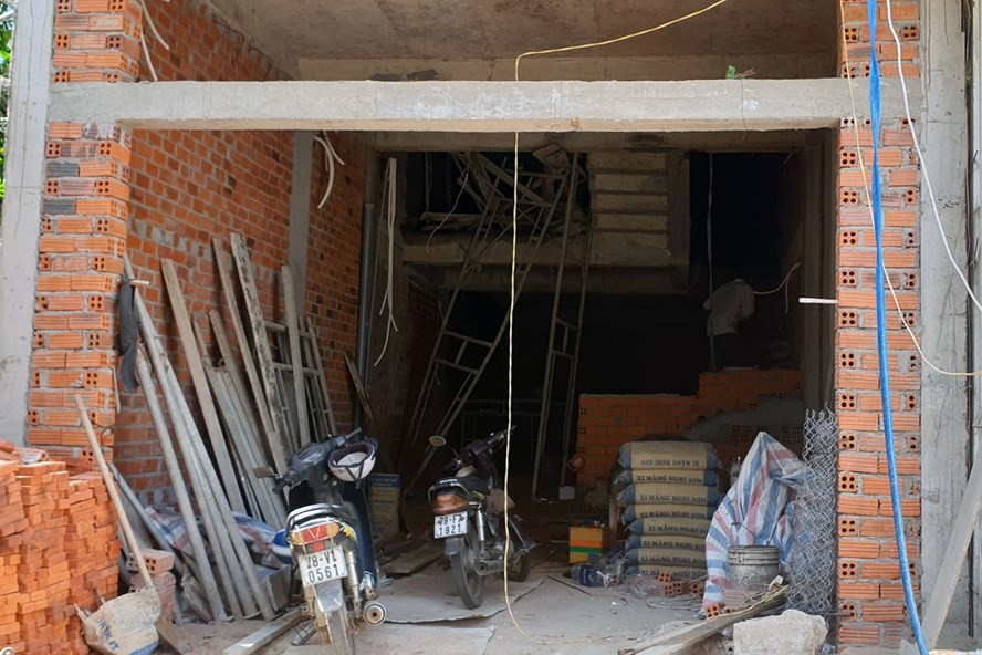  Ngôi nhà xảy ra vụ tai nạn lao động khiến 4 người bị thương ở Tuy Hòa, Phú Yên. Ảnh: Linh Đan