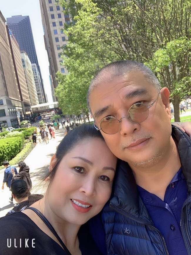 Hiện tại, Hồng Vân có cuộc sống viên mãn bên ông xã Lê Tuấn Anh và được đông đảo khán giả yêu mến.