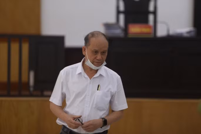  Bị cáo Trần Văn Minh, nguyên chủ tịch UBND TP Đà Nẵng