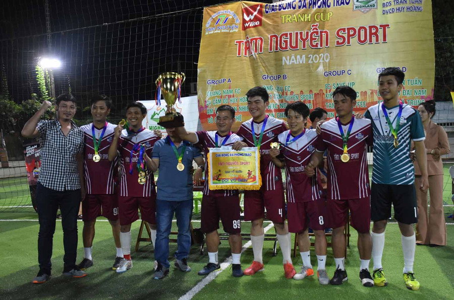 Đội Trần Tuấn FC đã xuất sắc giành chức vô địch. Ảnh: Hà Phương