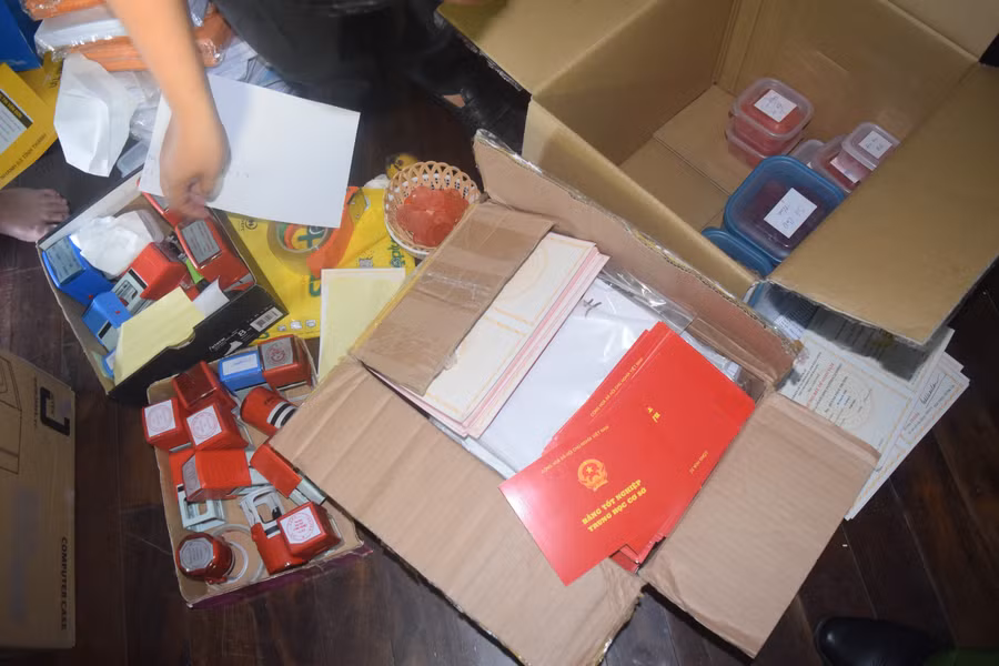 Tang vật vụ án.