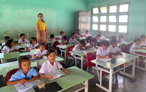 Học sinh lớp 1A, Trường Tiểu học Quang Trung (xã Ia Broăi, huyện Ia Pa) trong 1 tiết học. Ảnh: V.C