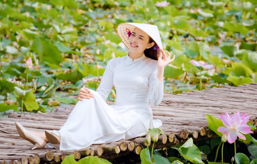 Đầm sen Vân Long tuyệt đẹp đã bung nở ngát hương. (Ảnh: CTV/Vietnam+)