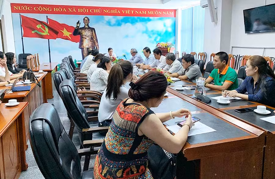  Ngành du lịch họp bàn với các doanh nghiệp kinh doanh dịch vụ, lữ hành chuẩn bị phương án phục hồi du lịch. Ảnh: M.C