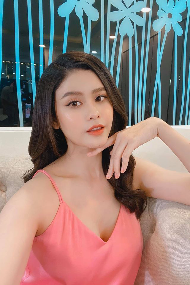 Nhiều người nhận xét, Trương Quỳnh Anh sở hữu nhan sắc ngày càng thăng hạng và quan niệm sống sâu sắc, trưởng thành hơn.