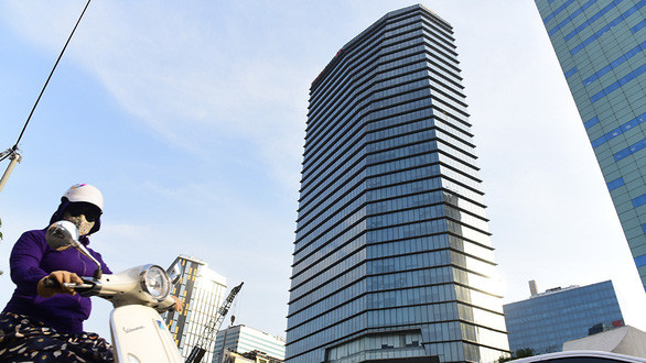 Cựu Thứ trưởng Bộ Quốc phòng Nguyễn Văn Hiến và 7 bị can liên quan đến vụ sai phạm đất đai xảy ra tại 3 khu đất trên đường Tôn Đức Thắng, P.Bến Nghé, Q.1 (TP.HCM). Ảnh QUANG ĐỊNH/TTO