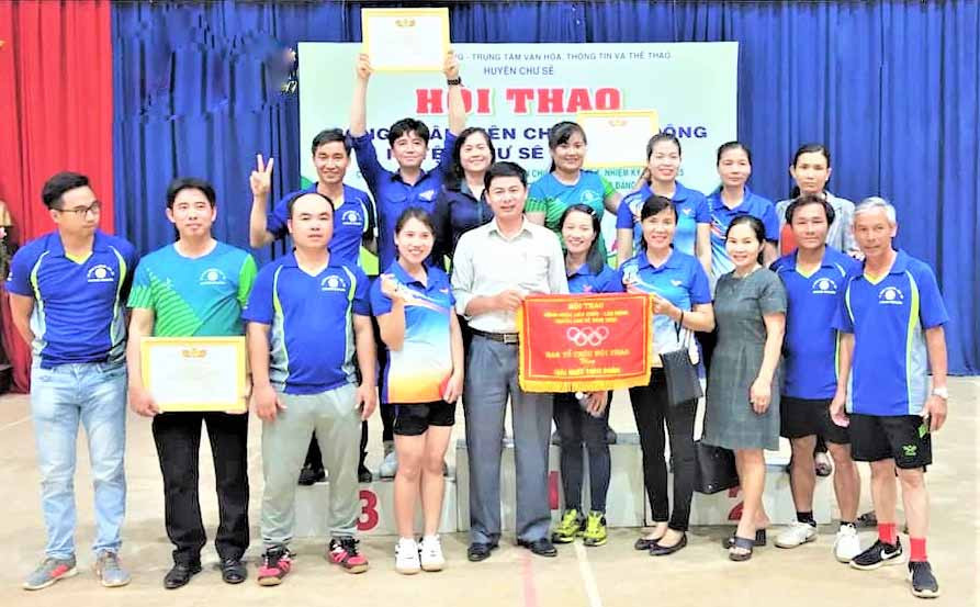 Công đoàn các trường học thị trấn Chư Sê đạt giải nhất toàn đoàn. Ảnh: Đinh Yến	