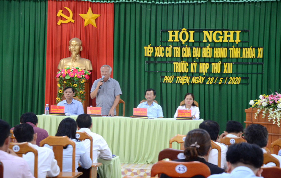 Quang cảnh buổi tiếp xúc cử tri. Ảnh: Đức Phương