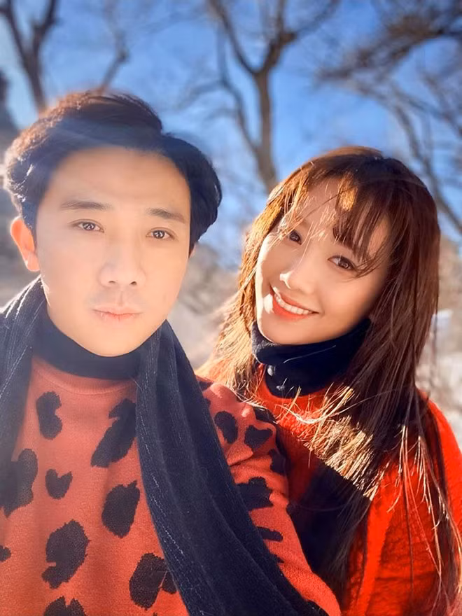 Trải qua nhiều sóng gió, Hari Won và Trấn Thành có cuộc sống hạnh phúc khiến nhiều người ghen tị. ẢNH: FBNV