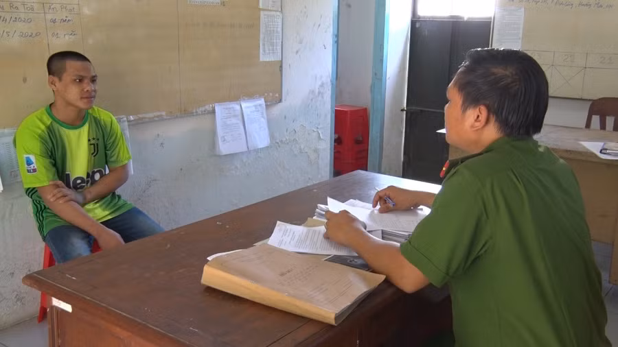 Đối tượng Trần Văn Minh tại cơ quan điều tra.