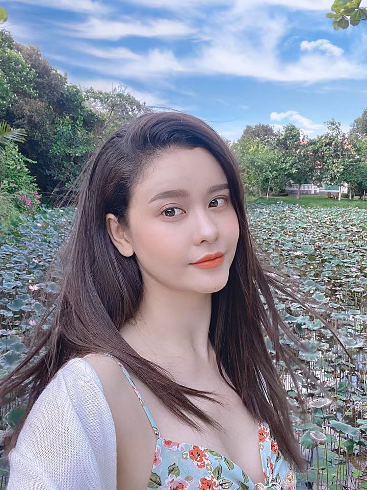 Cận gương mặt xinh đẹp không tì vết của Trương Quỳnh Anh ghi điểm trong mắt fan.