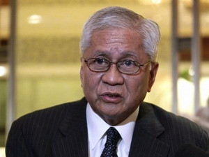 Ngoại trưởng Philippines, Albert del Rosario.